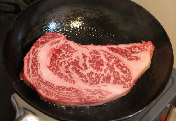 中華鍋×牛肉ステーキ